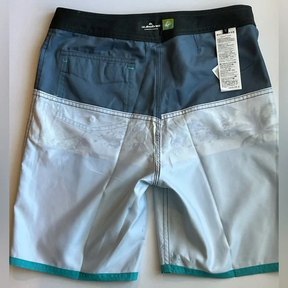 Quicksilver NWT Boys Board shorts Size 28 - Picture 6 of 6